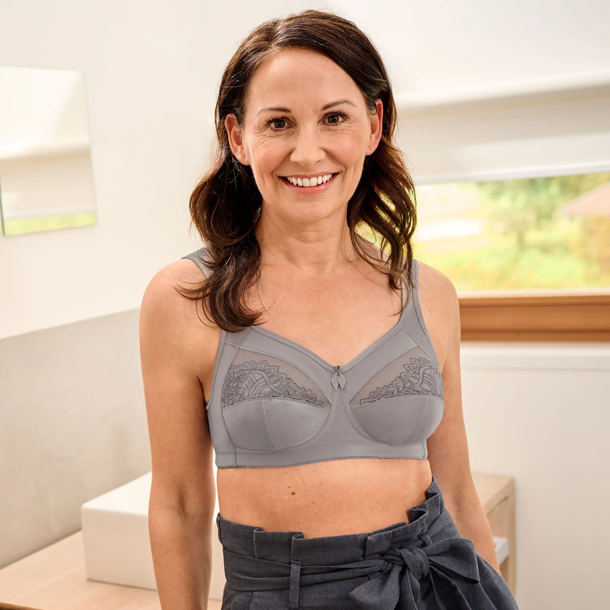 Amoena® Isadora Wire-Free Bra Grey
