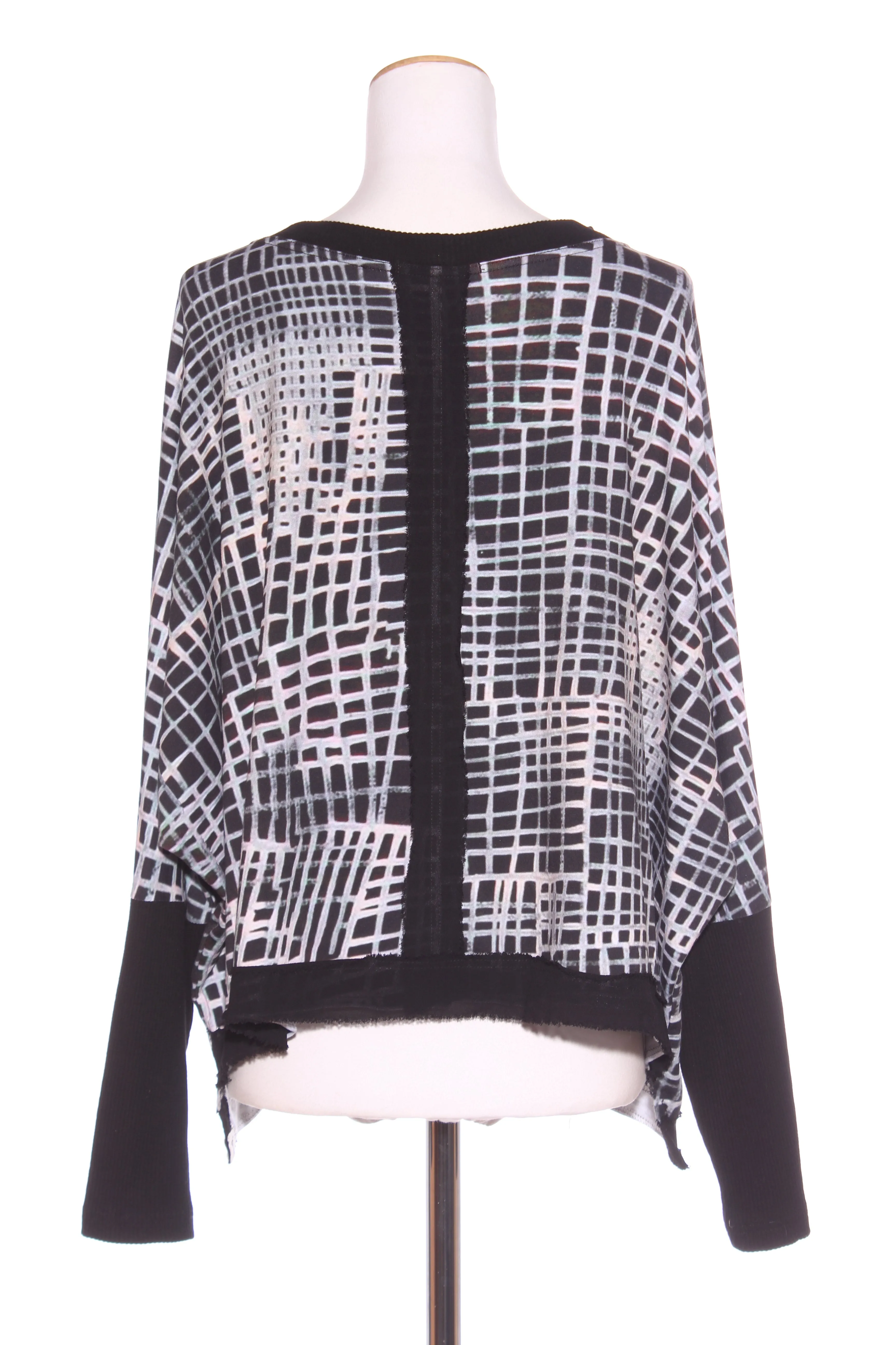 DEEANNE HOBBS - Rib knit trim L/S top! 22
