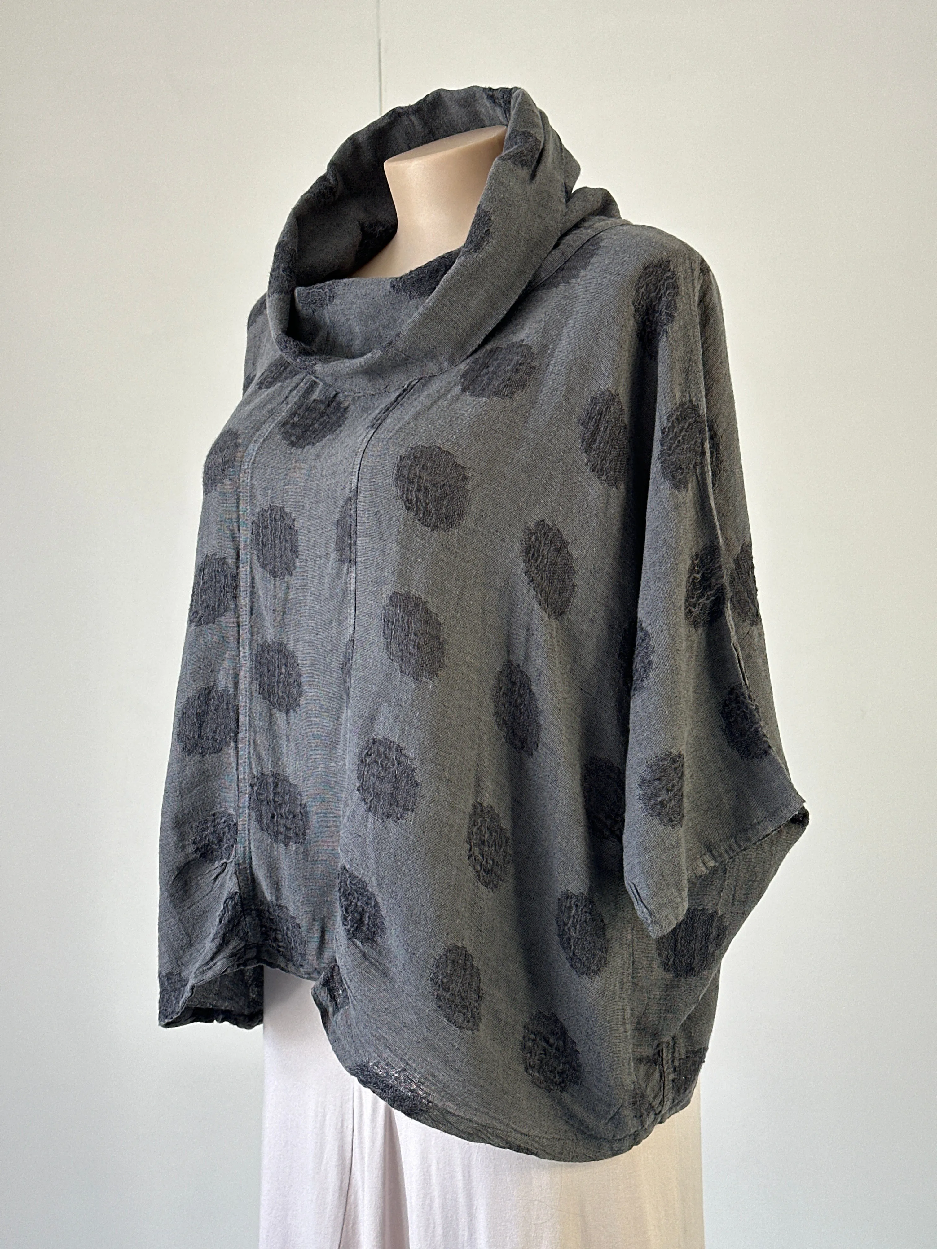 GRIZAS | top | size 18 | three quarter sleeve | linen cotton blend