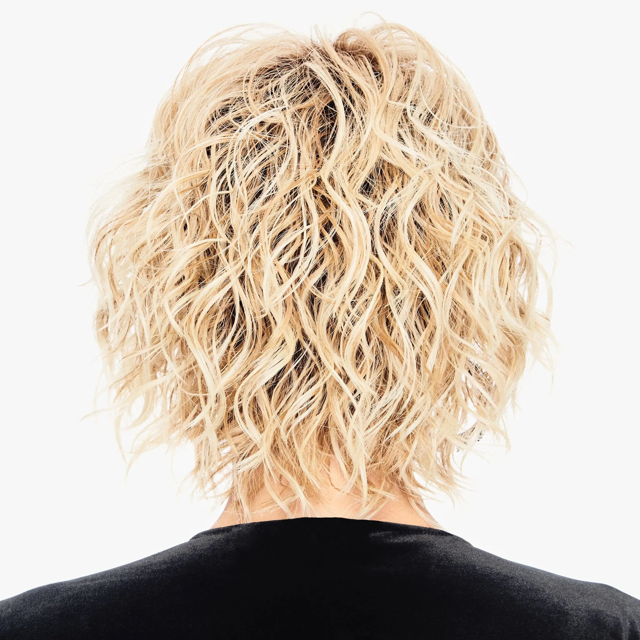 Hairdo® Breezy Wave Cut Wig