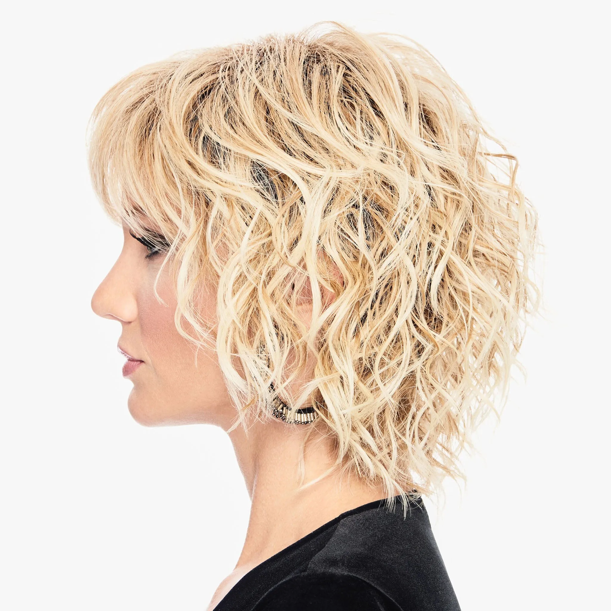 Hairdo® Breezy Wave Cut Wig