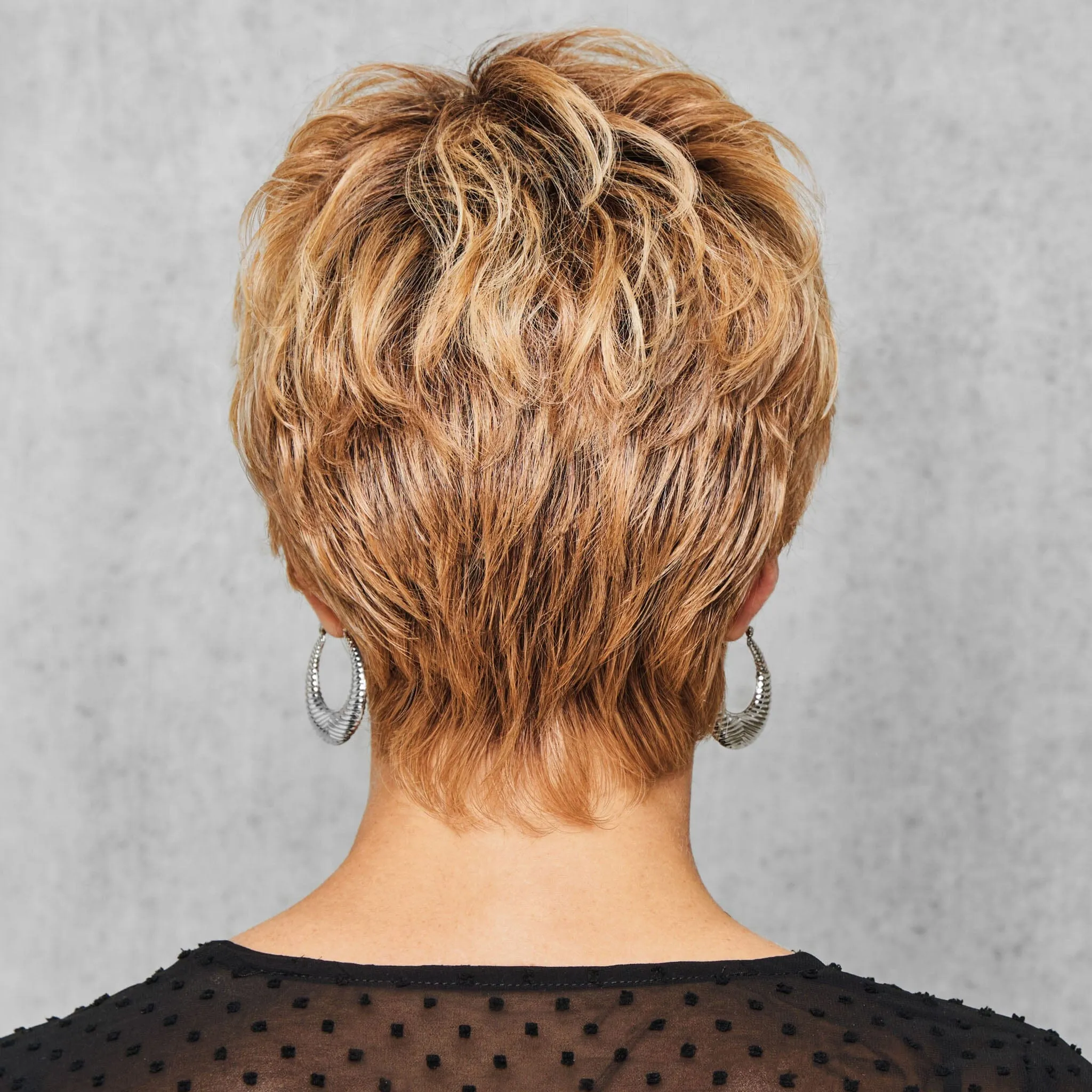 Hairdo® Full Fringe Pixie Wig