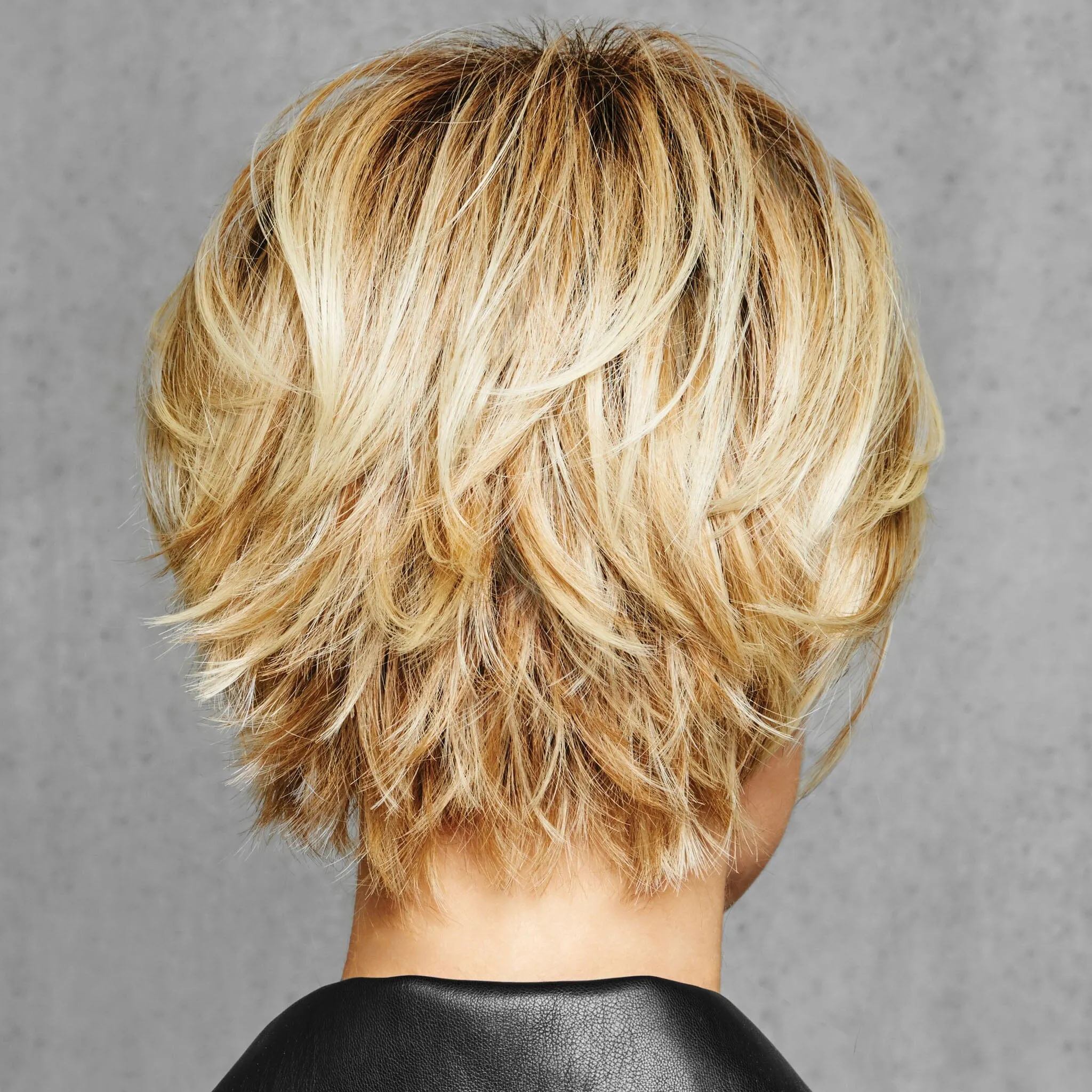 Hairdo® Textured Fringe Bob Wig
