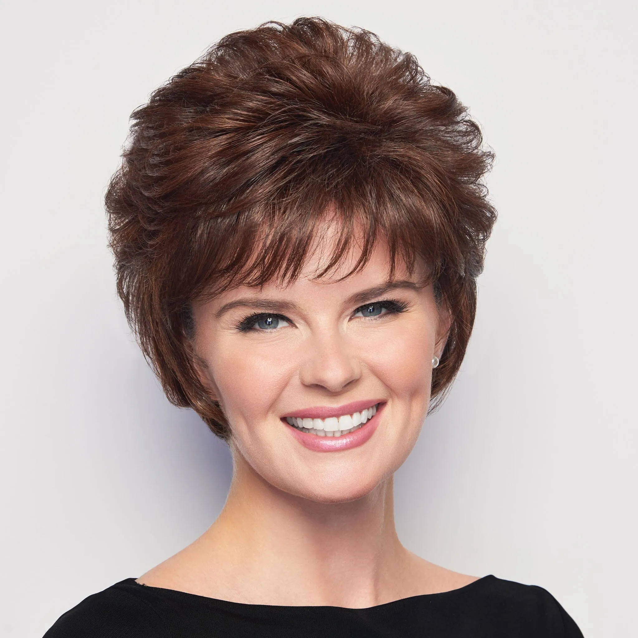 Hairdo® Voluminous Crop Wig