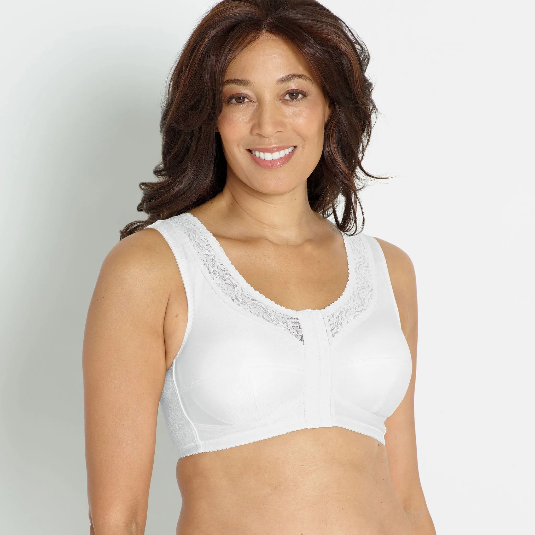 Leisure Camisole Front Closure Especially For You Bra White/Right