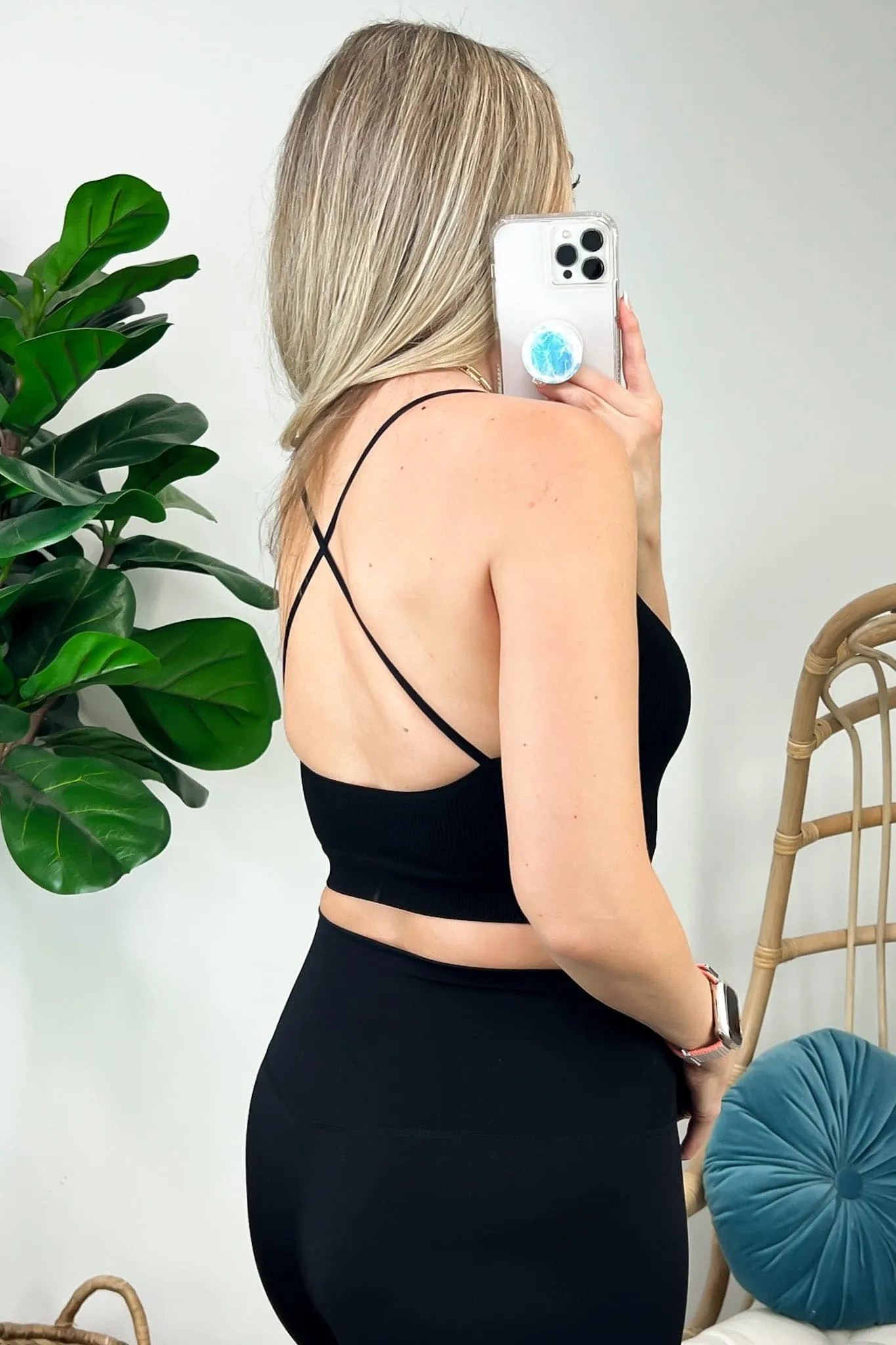Lizara Ribbed Seamless Cropped Cami Tank Top - FINAL SALE