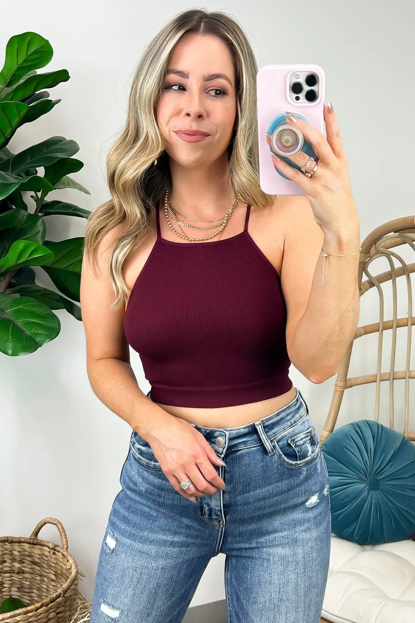 Lizara Ribbed Seamless Cropped Cami Tank Top - FINAL SALE