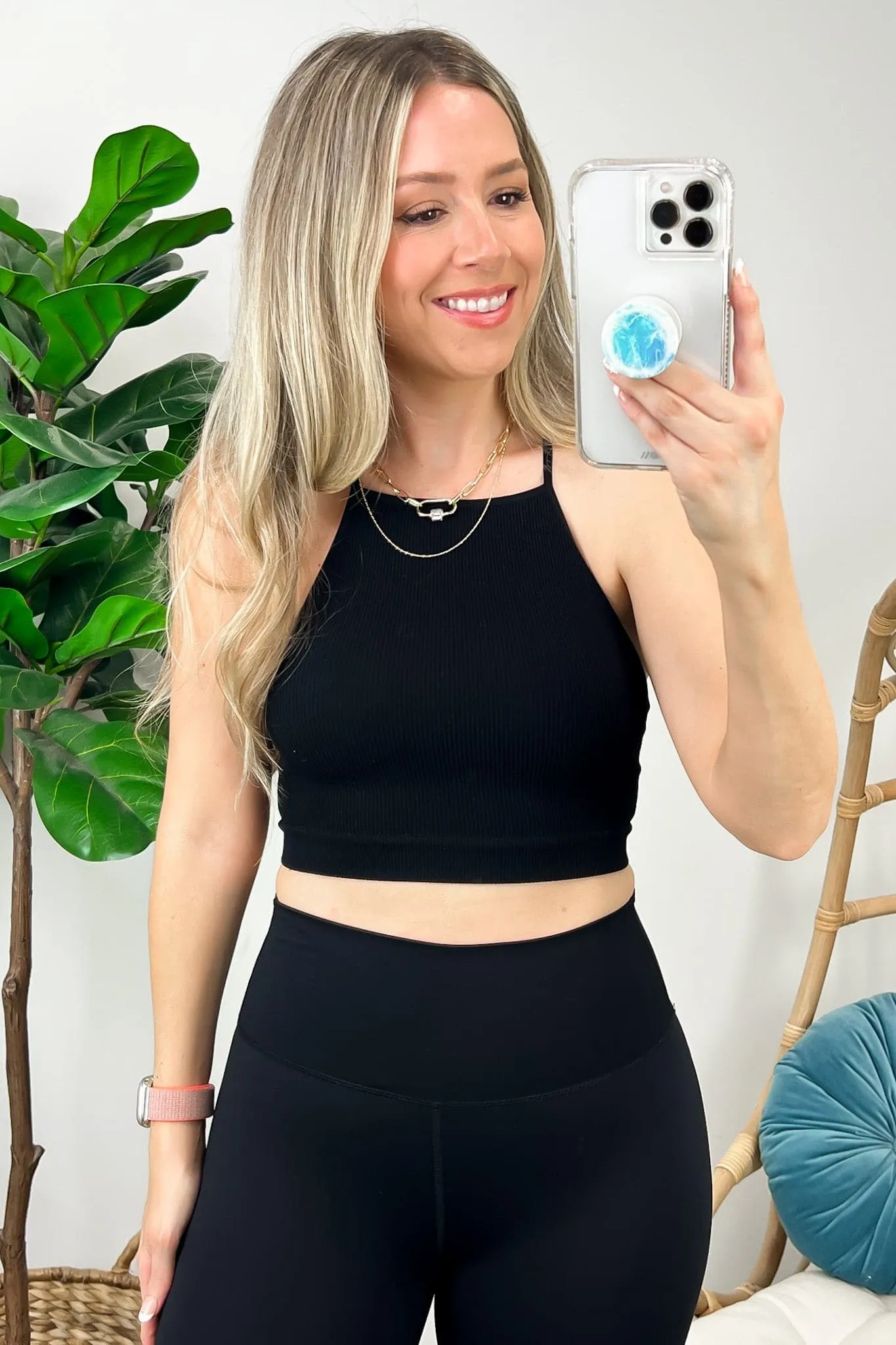 Lizara Ribbed Seamless Cropped Cami Tank Top - FINAL SALE
