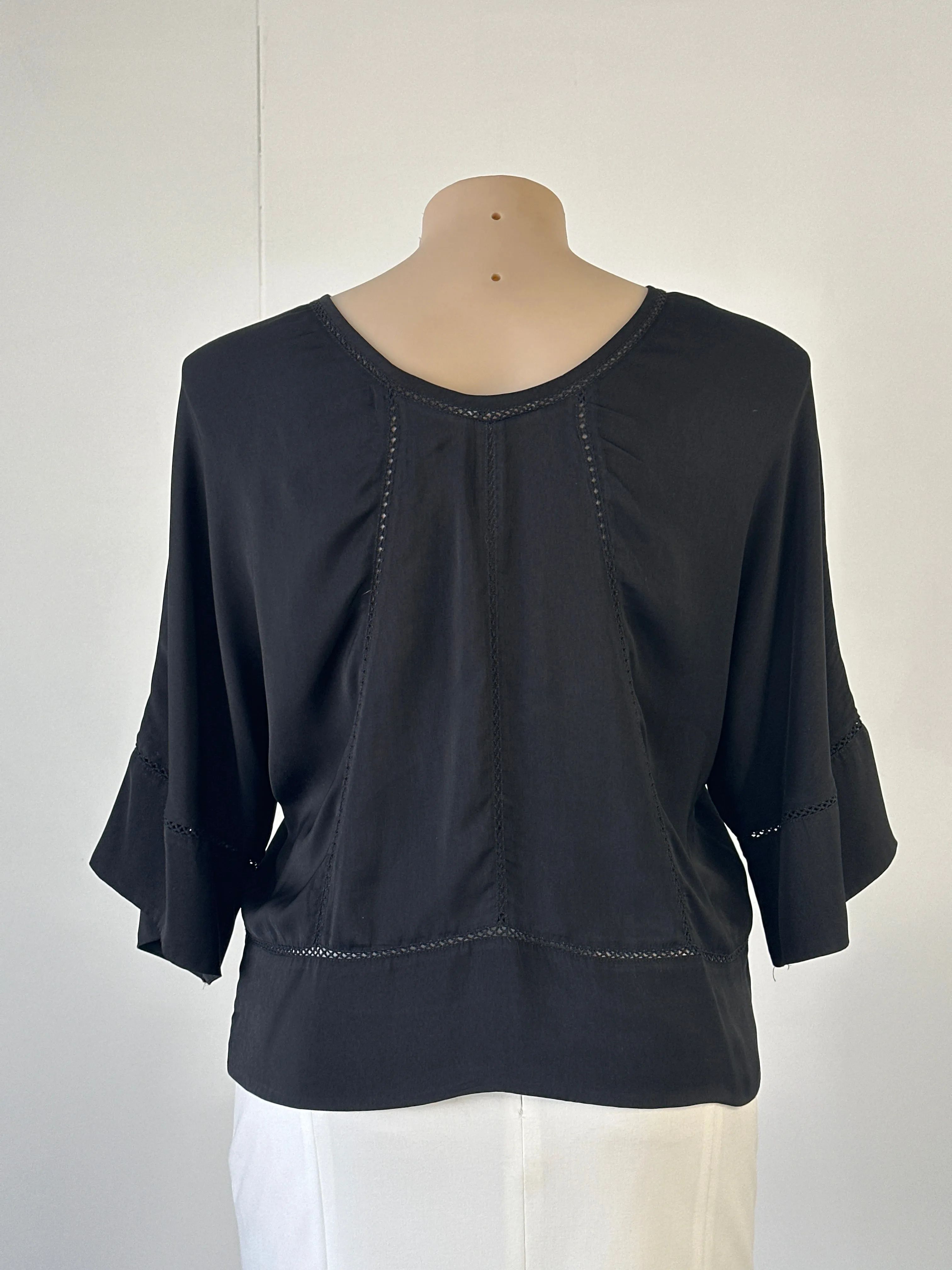 Morrison | top | size 12 | three quarter sleeve | made in Australia 🇦🇺