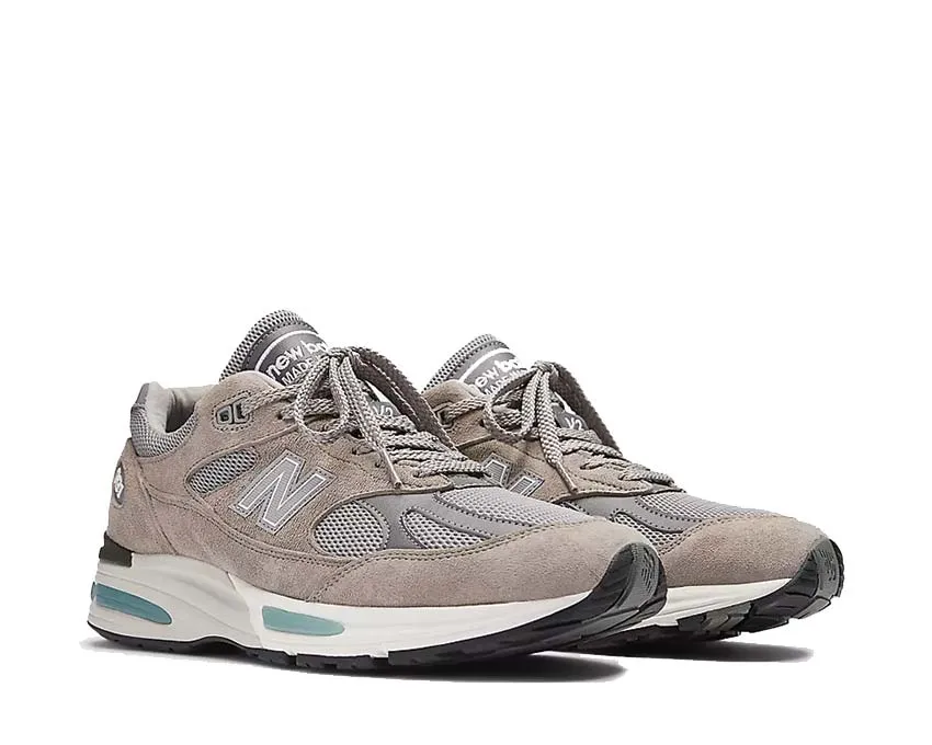 New Balance 991v2 UK