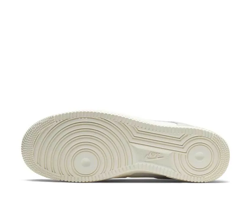 Nike Air Force 1 LV8 Platinum Tint