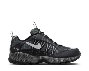 Nike Air Humara QS