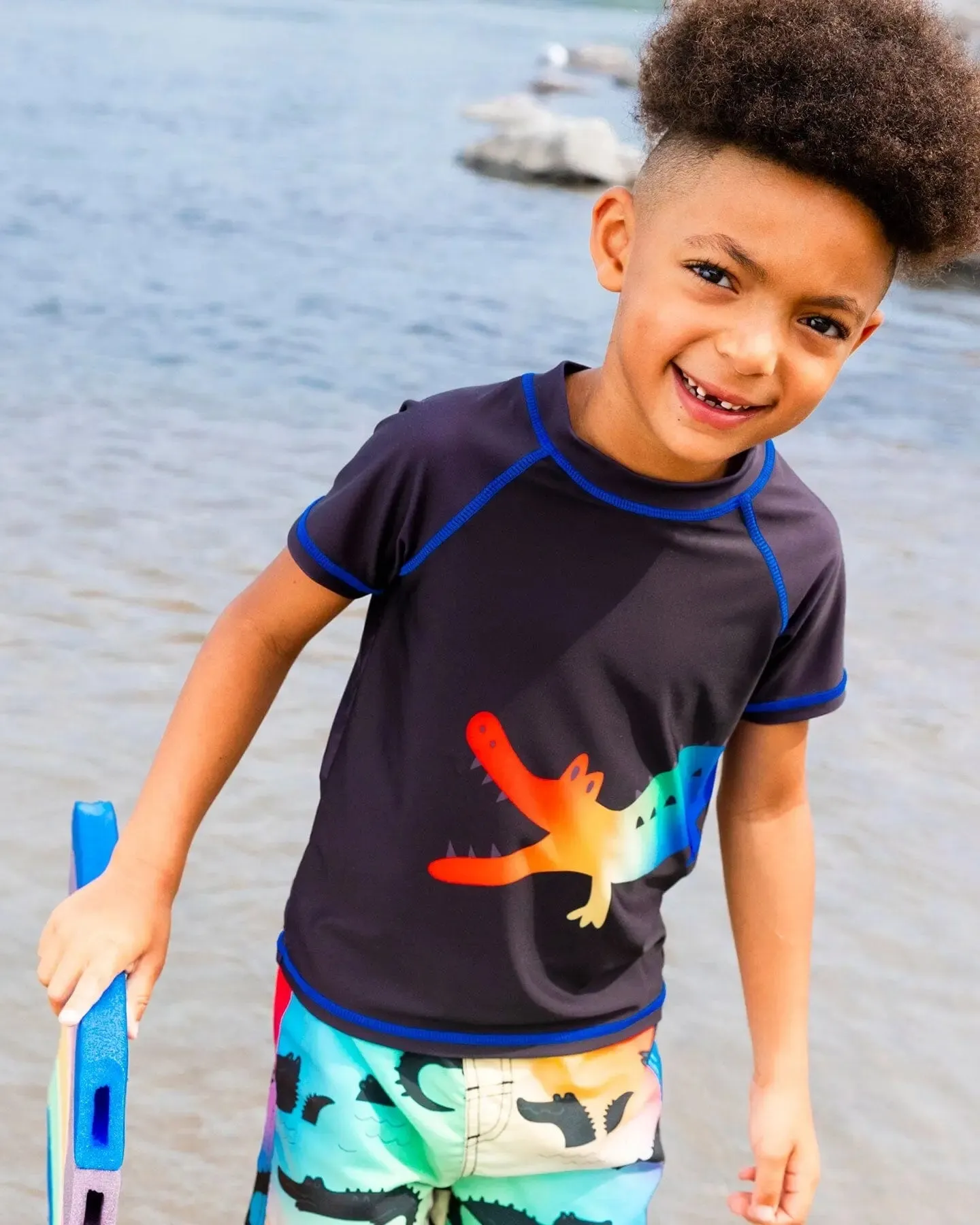 Short Sleeve Rashguard Black And Multicolored Crocodiles