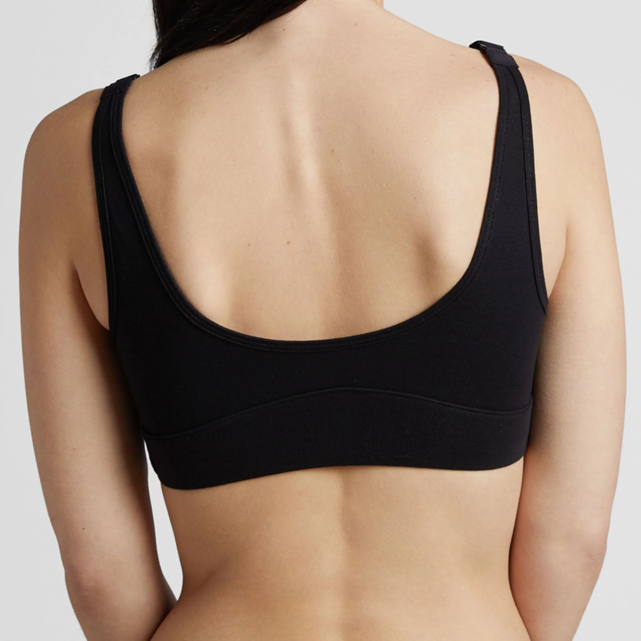 Slick Chicks™  Wireless Zip Front Bra