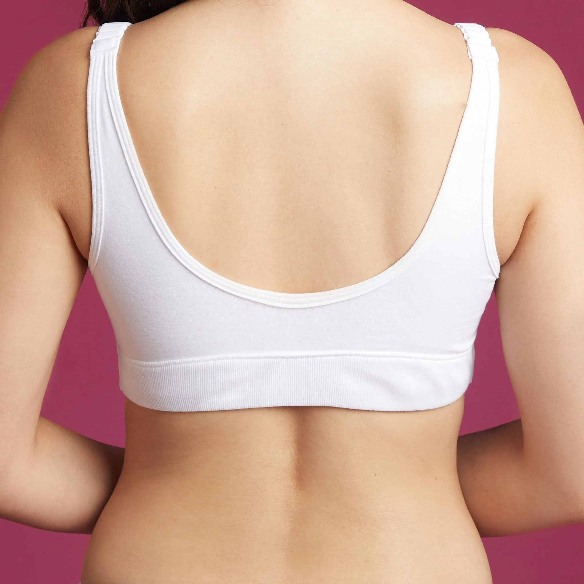 Slick Chicks™  Wireless Zip Front Bra