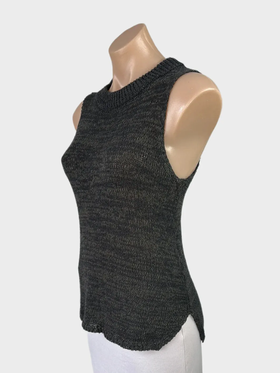 WILLOW | top | size 10 | sleeveless